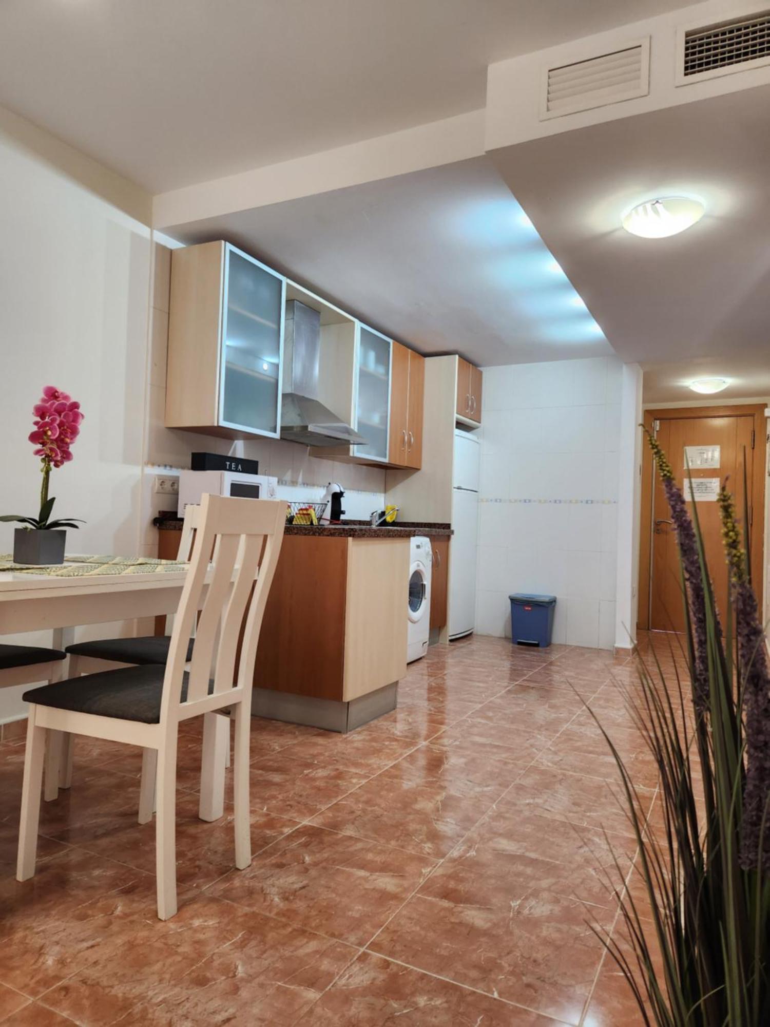Bajo En Primera Linea De Vera-Playa Con Piscina Privada! Bagian luar foto